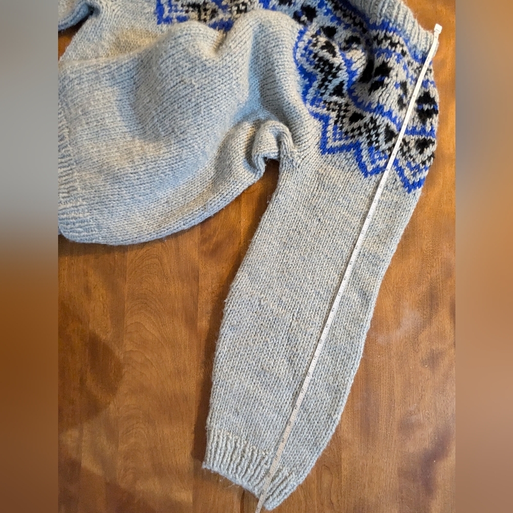 Handmade Nordic Crewneck Sweater - Light Gray with Blue & Black Pattern - Picture 8 of 11